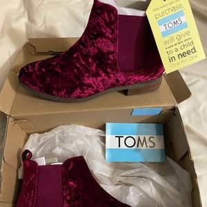 TOMS booties (Ella) brand new